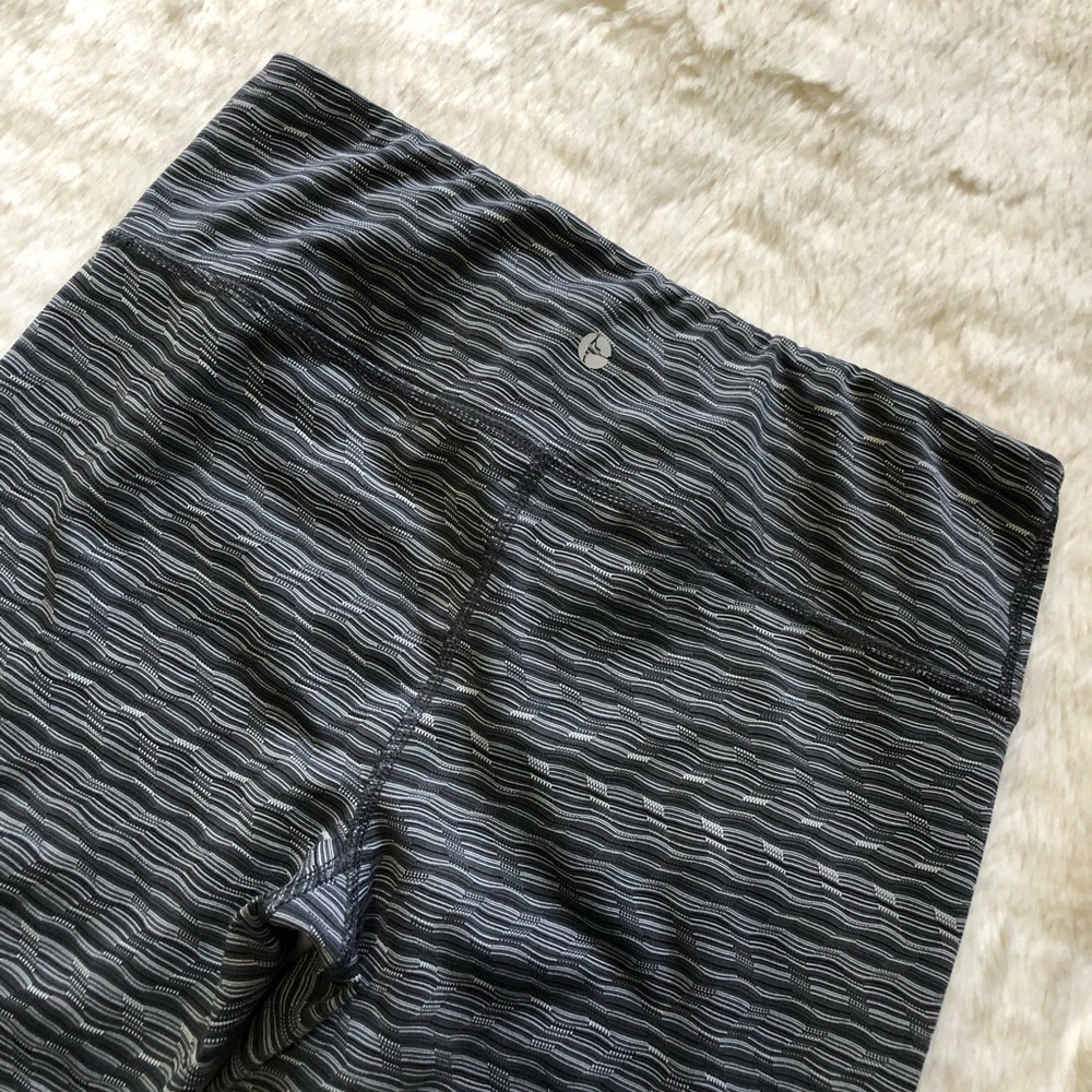 Capris - Picture 6 of 7